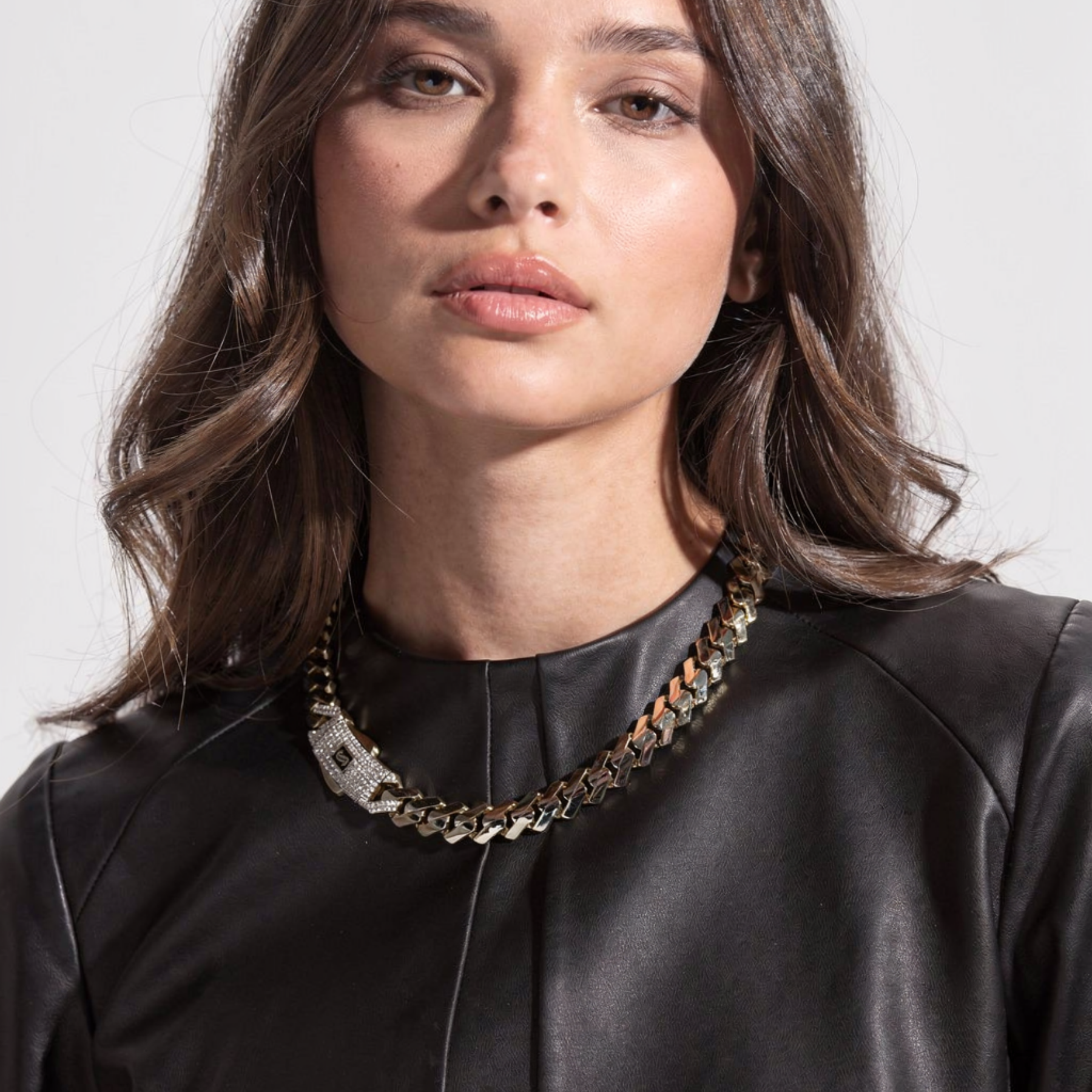 女王蜂 qb Luxury Chain Choker Black 女王蜂 qb Luxury Chain Choker 女王蜂 qb Luxury Chain Choker Black 女王蜂 qb Luxury Chain Choker