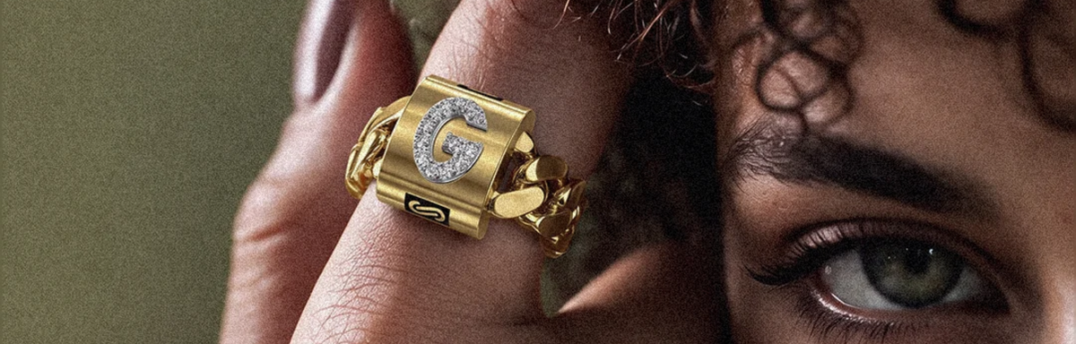 Vera Initial Ring